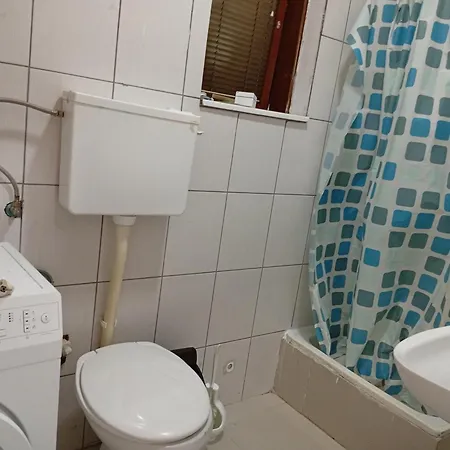 Zuta Kuca Na Kraj Sela Dom wakacyjny Nowy Sad